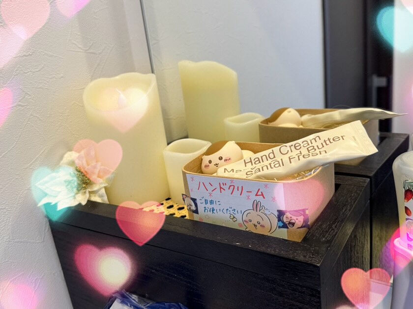 院内が乾燥しているのでトイレ横の手洗い場にハンドクリームを置...