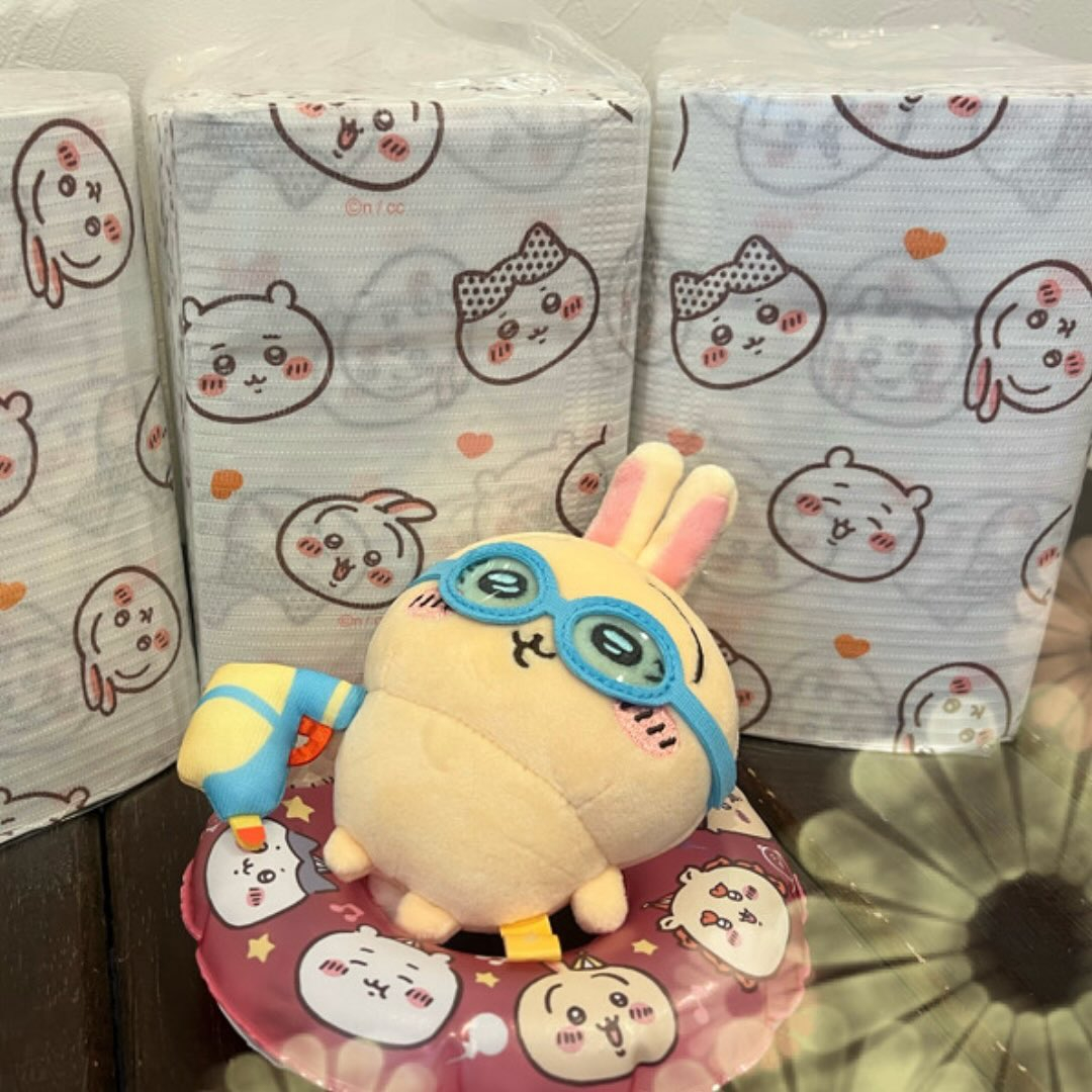 歯科用品とちいかわのコラボ商品で今回は紙エプロンが入荷しまし...