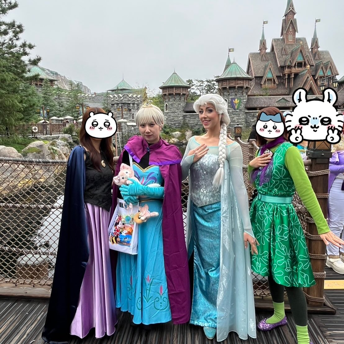 先日ハロウィン期間なので仮装でディズニーシーに行ってきました...