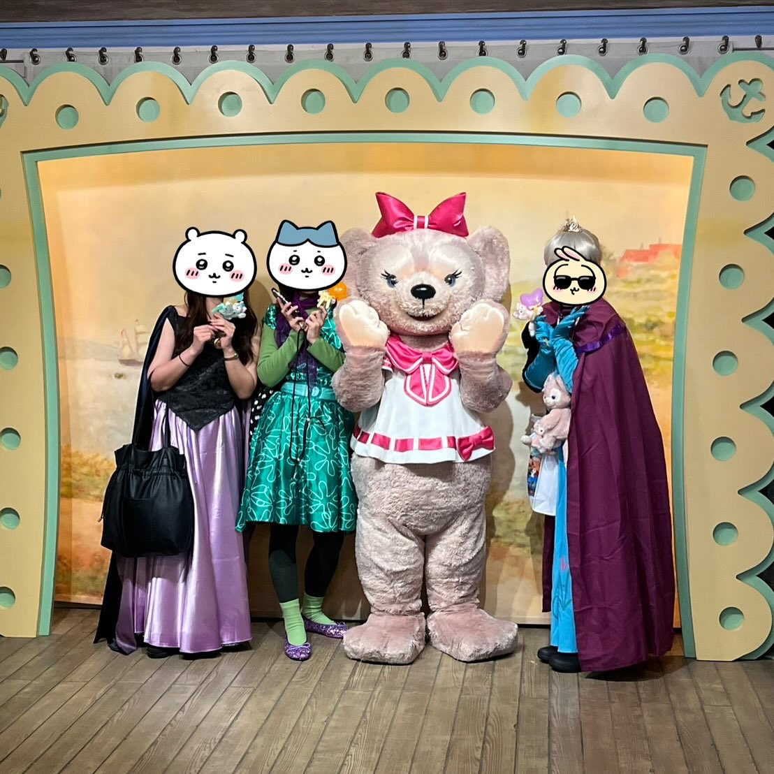 先日ハロウィン期間なので仮装でディズニーシーに行ってきました...